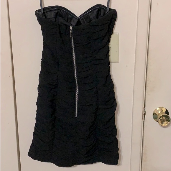 H&M Strapless Black Dress size US 4 - Picture 3 of 3